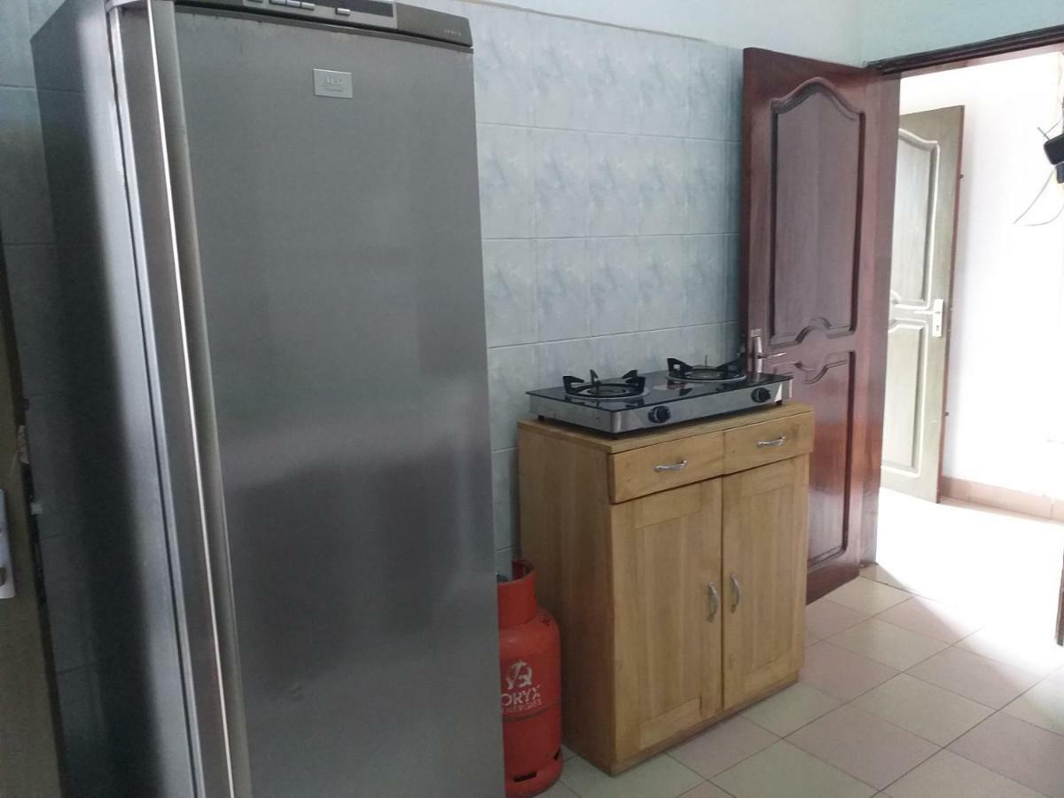 Karls Guesthouse Cotonou Exterior foto